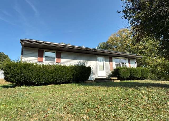 Property at 2 Crestview Rd, Franklin, PA 16323, 3 beds, 1 bath