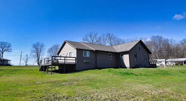 Photo of 1525 Woodland Ave, Franklin, PA 16323