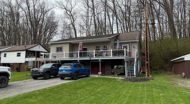 Photo of 220 Causeway Dr, Franklin, PA 16323