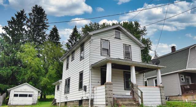 Photo of 49 Venango St, Franklin, PA 16323