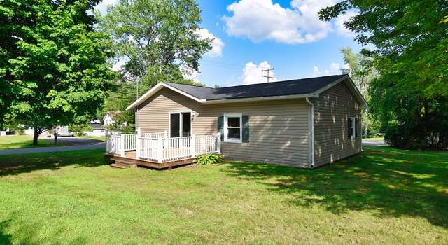 Photo of 43 Madison St, Franklin, PA 16323