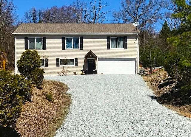 Property at 115 Gelso Ct, Hawley, PA 18428, 5 beds, 3 baths