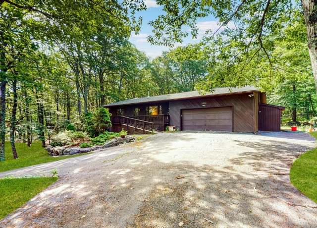 Property at 105 Longridge Dr, Lords Valley, PA 18428, 3 beds, 2 baths