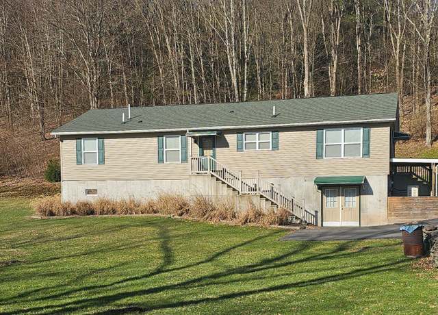 Property at 27 Bryant Rd, Honesdale, PA 18431, 3 beds, 2.5 baths