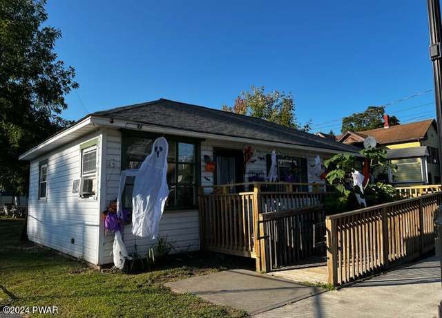 Property at 505 Penna Ave, Matamoras, PA 18336, 2 beds, 2 baths