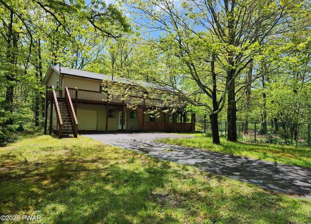Property at 800 Jefferson Ct. Ct, Lords Valley, PA 18428, 2 beds, 3 baths