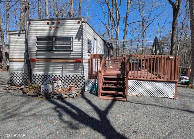 Property at 105 Packanack Ln, Milford, PA 18337, 1 bed, 1 bath