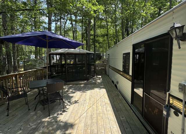 Property at 109 Bobcat Dr, Milford, PA 18337, 1 bed, 1 bath