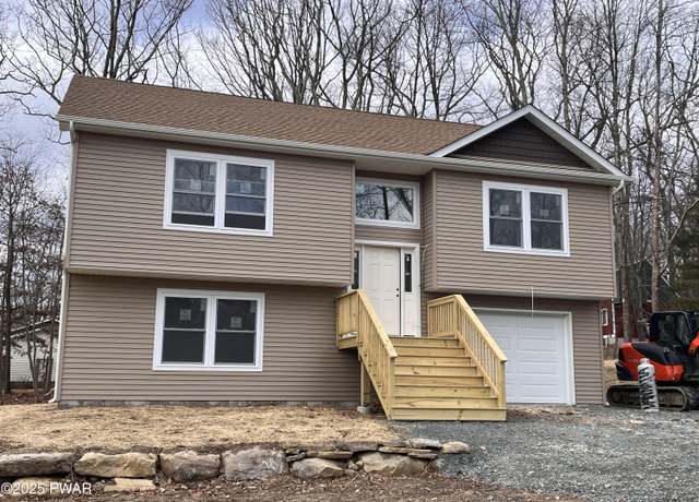 Property at 151 Spruce Dr, Milford, PA 18337, 3 beds, 2 baths