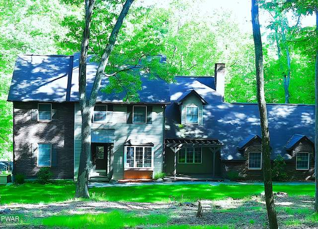 Property at 192 Winchester Dr, East Stroudsburg, PA 18301, 4 beds, 2.5 baths