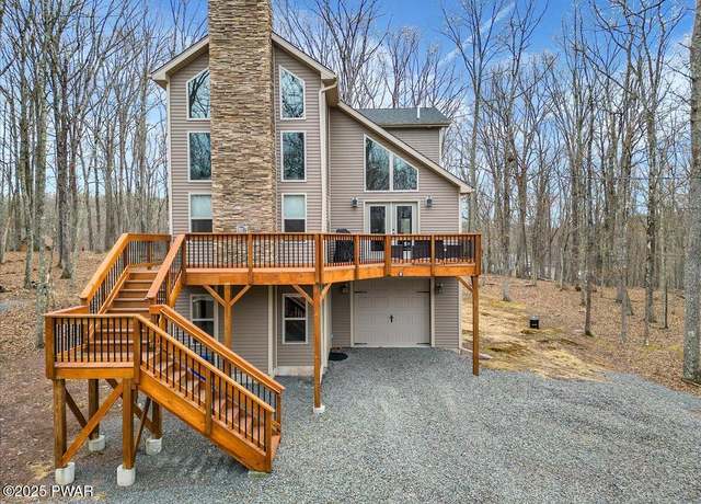 Property at 254 Upper Independence Dr, Lackawaxen, PA 18435, 4 beds, 3.5 baths