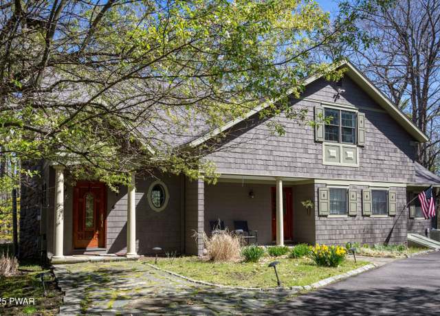 Property at 116 Cloud Crest Dr, Greentown, PA 18426, 4 beds, 3 baths