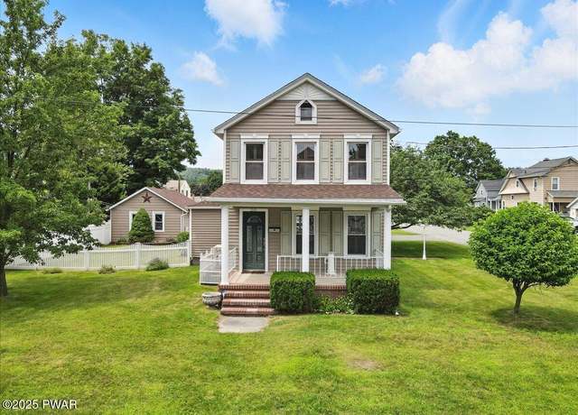 Property at 201 Ave. N, Matamoras, PA 18336, 2 beds, 1.5 baths