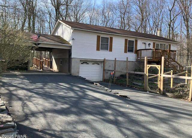 Property at 120 Forest View Dr, Hawley, PA 18428, 3 beds, 2 baths