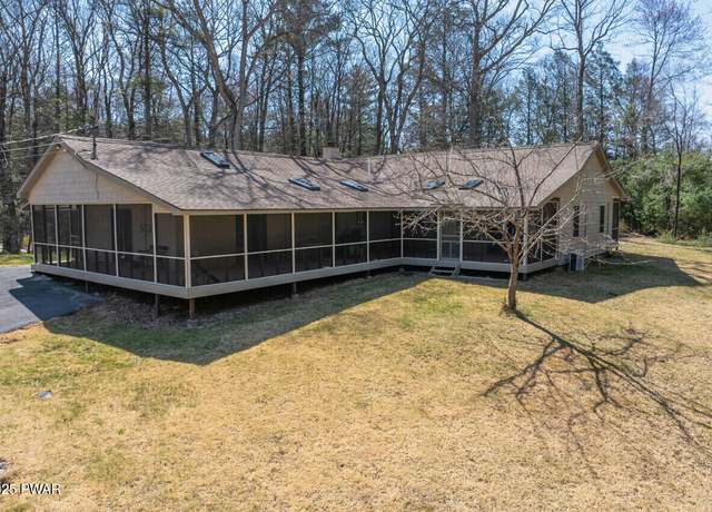 Property at 122 Whittaker Rd, Dingmans Ferry, PA 18328, 3 beds, 2 baths