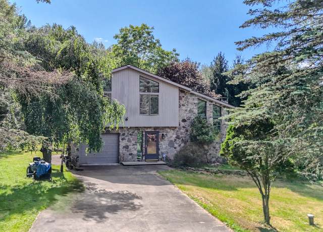 Property at 20 Clemen V Muller St, Beach Lake, PA 18405, 3 beds, 2 baths