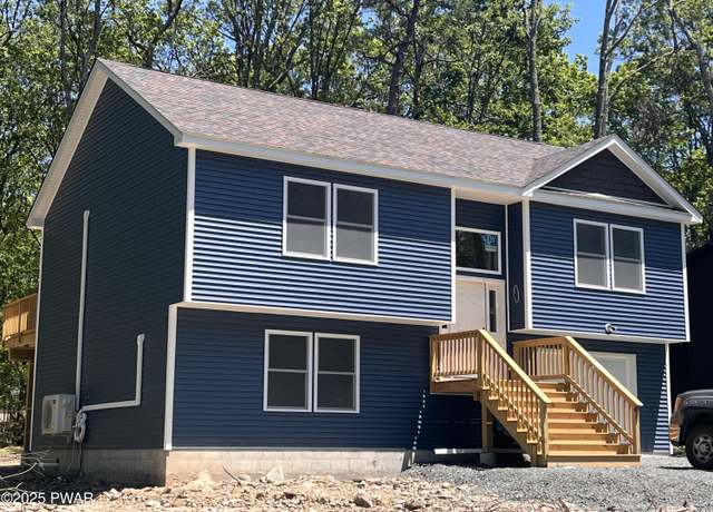 Property at 105 Brownstone Dr, Milford, PA 18337, 3 beds, 2 baths