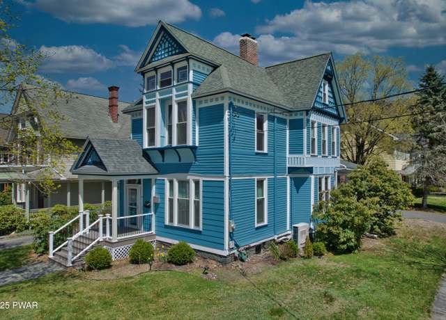 Property at 1403 Main St, Honesdale, PA 18431, 4 beds, 3.5 baths