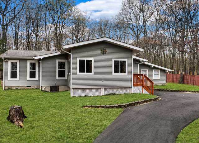 Property at 232 Traverse Rd, Dingmans Ferry, PA 18328, 2 beds, 1 bath