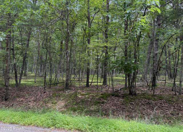 Property at 335 Westwood Ln, Hawley, PA 18428