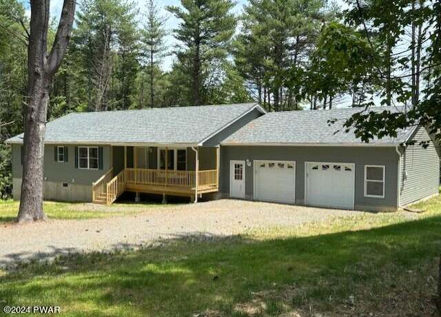 Property at 113 Thiel Dr, Dingmans Ferry, PA 18328, 3 beds, 2 baths
