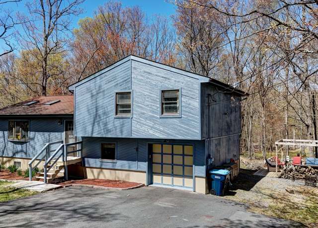 Property at 235 Oak Hill Rd, Hawley, PA 18428, 4 beds, 2 baths