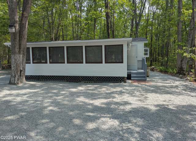 Property at 216 Shohola Pkwy S, Shohola, PA 18458, 2 beds, 1 bath