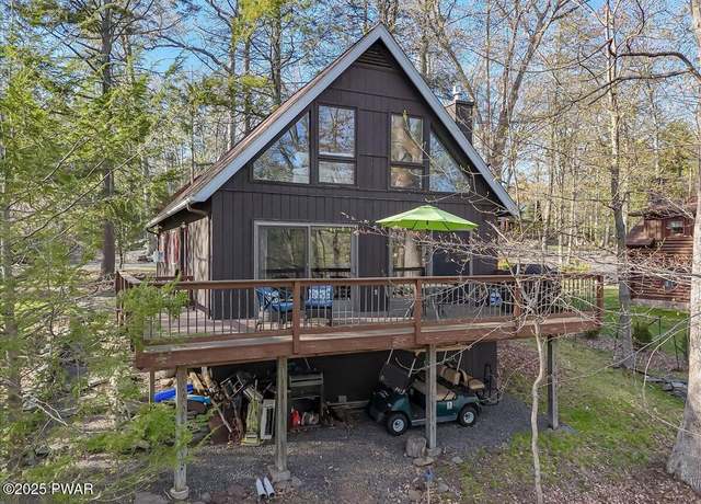 Property at 590 Evergreen Dr, Lakeville, PA 18438, 3 beds, 2 baths