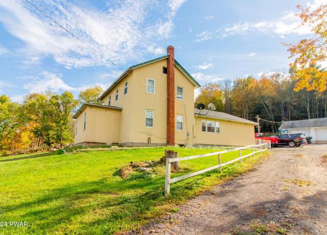 Property at 69 E Sterling Rd, Newfoundland, PA 18445, 6 beds, 2.5 baths