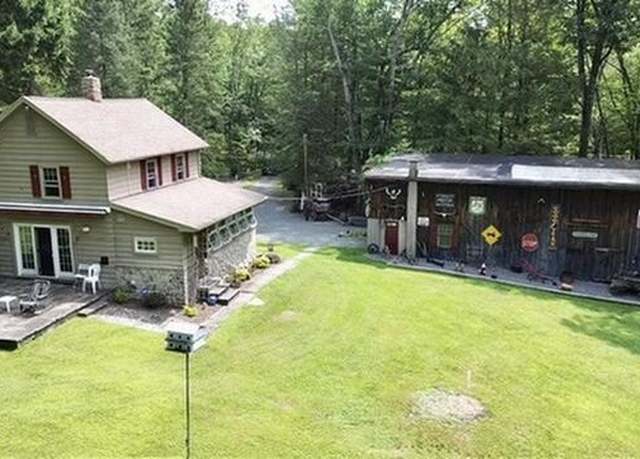 Property at 403 Spruce St, Hawley, PA 18428, 2 beds, 1 bath