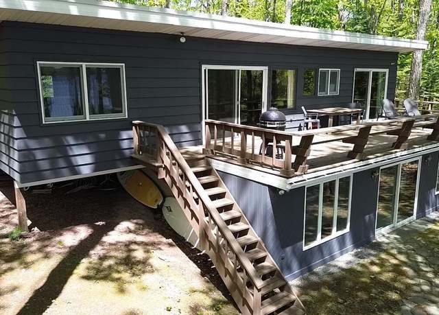 Property at 181 Whitney Lake Rd, Hawley, PA 18428, 4 beds, 2 baths