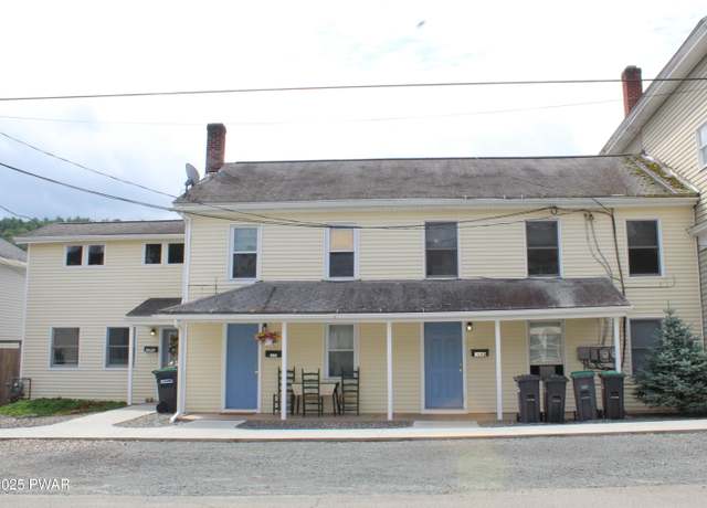 Property at 304 Keystone St, Hawley, PA 18428, 6 beds, 3 baths
