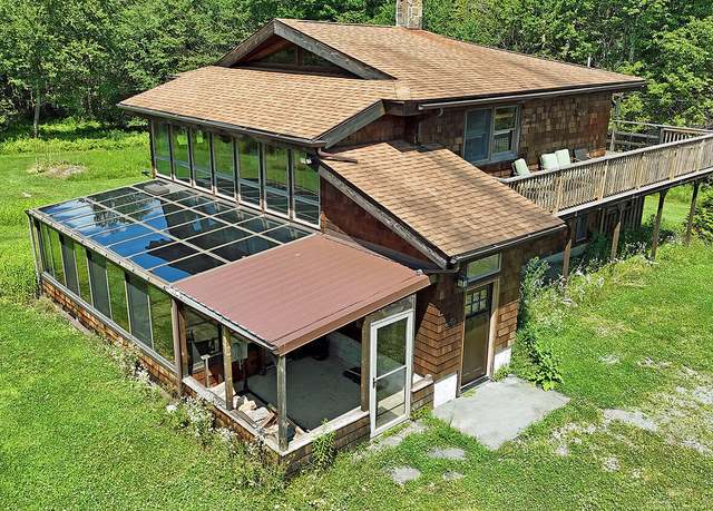 Property at 142 Robbs Rd, Damascus, PA 18415, 2 beds, 2 baths
