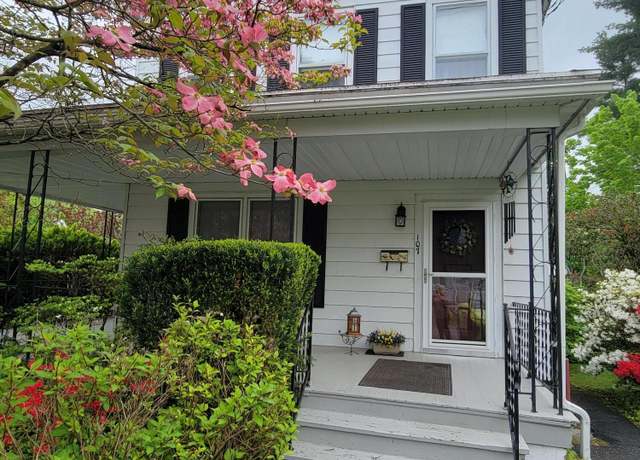 Property at 107 Avenue I, Matamoras, PA 18336, 3 beds, 1.5 baths