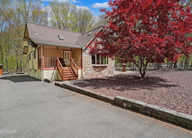 Property at 109 Glenbrook Dr, Dingmans Ferry, PA 18328, 3 beds, 2 baths