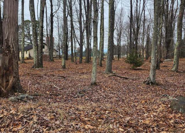 Property at 107 Hazelton Dr, Greentown, PA 18426