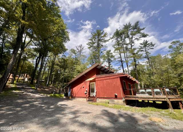 Property at 307 Fawn Lake Dr, Hawley, PA 18428, 3 beds, 1 bath