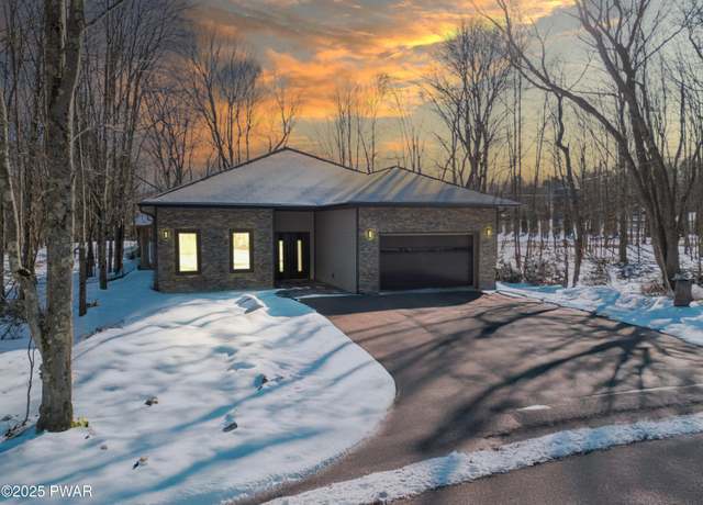 Property at 10 Raccoon Cir, Lake Ariel, PA 18436, 4 beds, 2.5 baths