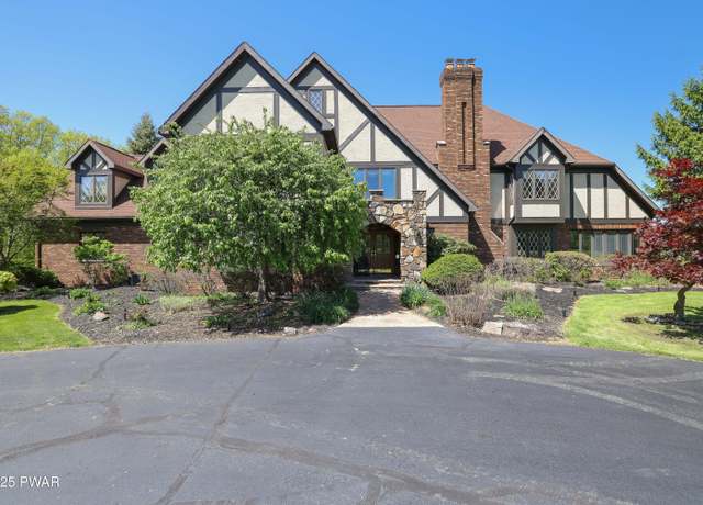 Property at 555 Valley View Rd, Dallas, PA 18612, 4 beds, 3.5 baths