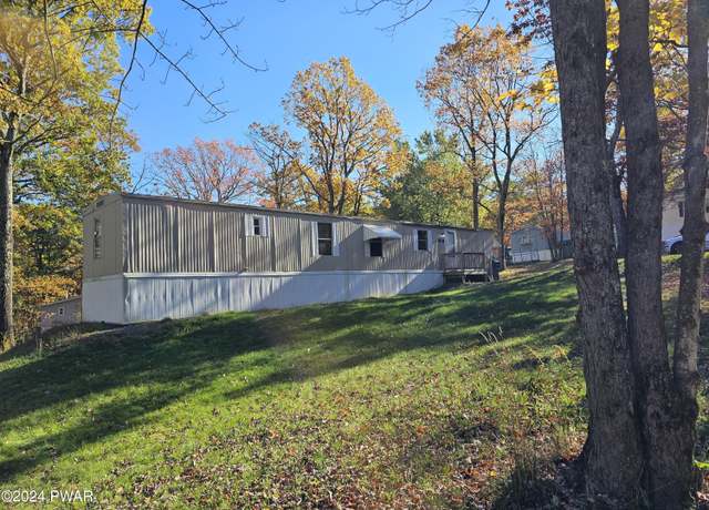 Property at 34 Hi-view Dr, Jefferson Township, PA 18436, 3 beds, 1 bath