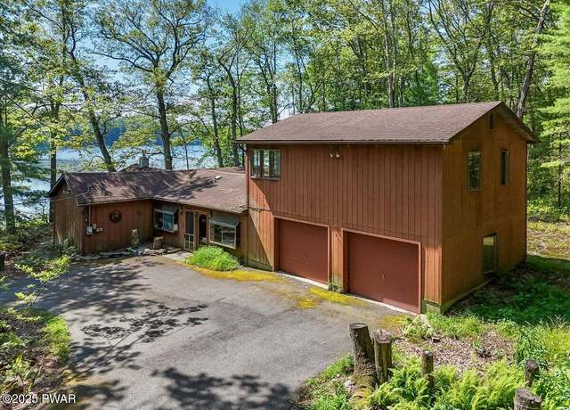 Property at 105 Sandy Beach Ln, Shohola, PA 18458, 4 beds, 2.5 baths