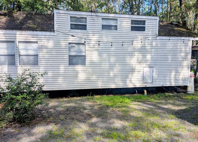 Property at 112 Aztec Dr, Shohola, PA 18458, 1 bed, 1 bath