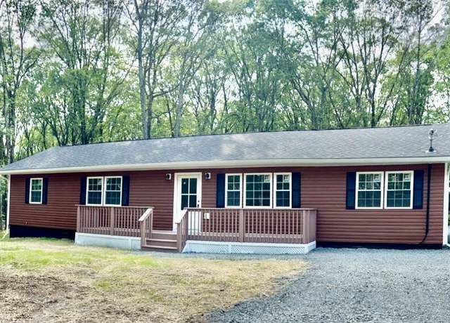 Property at 110 Washington Dr, Lords Valley, PA 18428, 3 beds, 2.5 baths