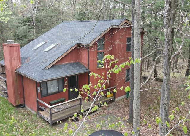 Property at 109 Arrowhead Dr, Newfoundland, PA 18445, 3 beds, 2 baths