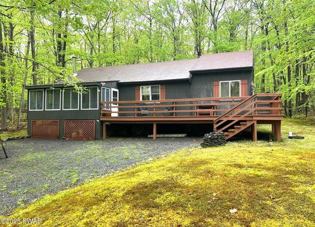 Property at 259 Florence Trl, Hawley, PA 18428, 3 beds, 2 baths