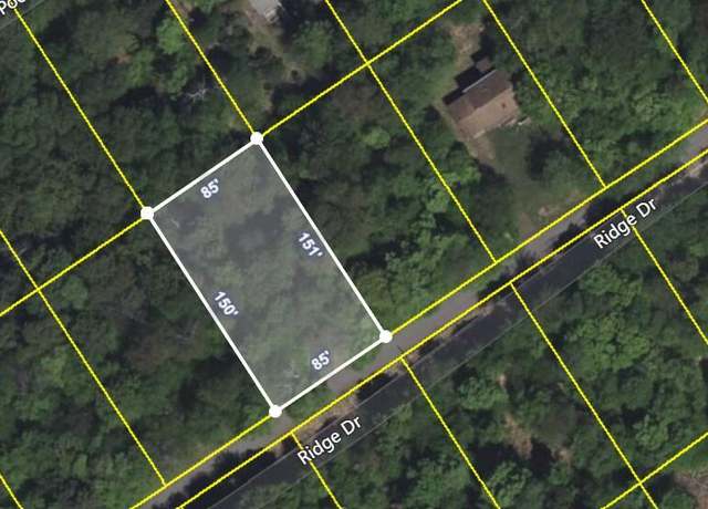 Property at 88 Ridge Dr, Gouldsboro, PA 18424