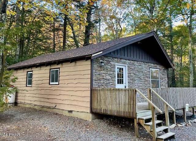Property at 104 Lone Oak Dr, Lakeville, PA 18438, 3 beds, 1.5 baths