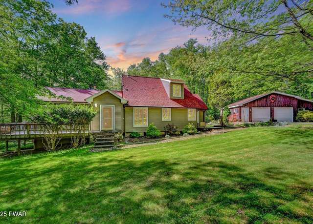 Property at 1709 Hamlin Hwy Unit C, Lake Ariel, PA 18436, 3 beds, 2 baths