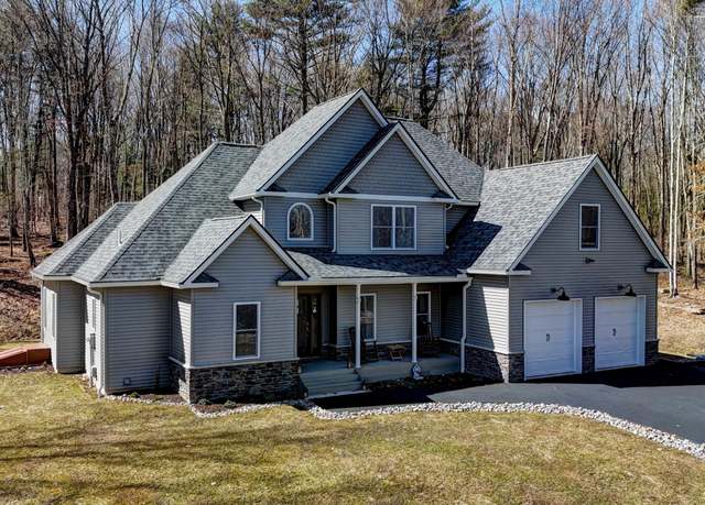 Property at 110 Decker Creek Dr, Hawley, PA 18428, 4 beds, 2.5 baths