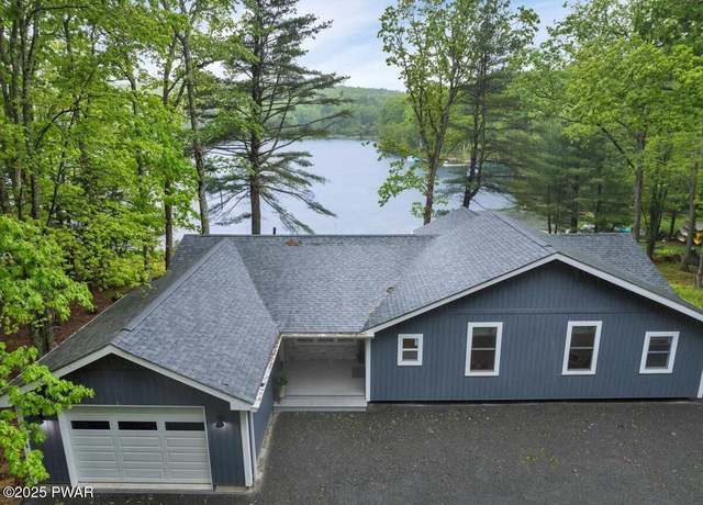 Property at 105 Cherry Point Ct, Hawley, PA 18428, 3 beds, 2 baths